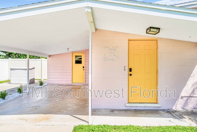 Building Photo - 3111 Bayshore Gardens Pkwy