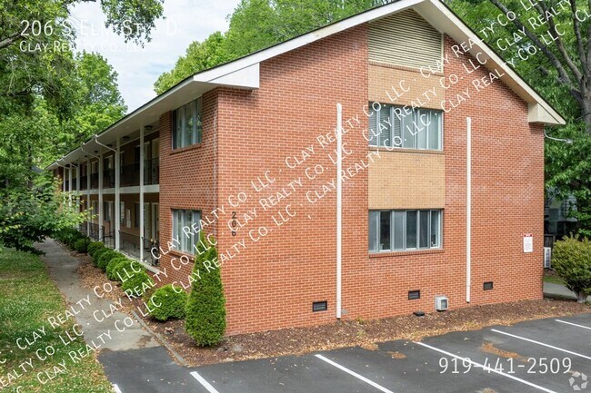 Foto del edificio - 206 S Elm St