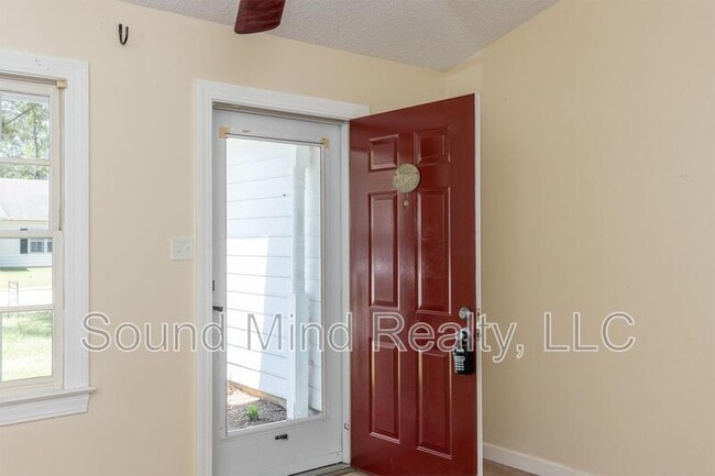 Building Photo - 1532 Briar Glenn Rd