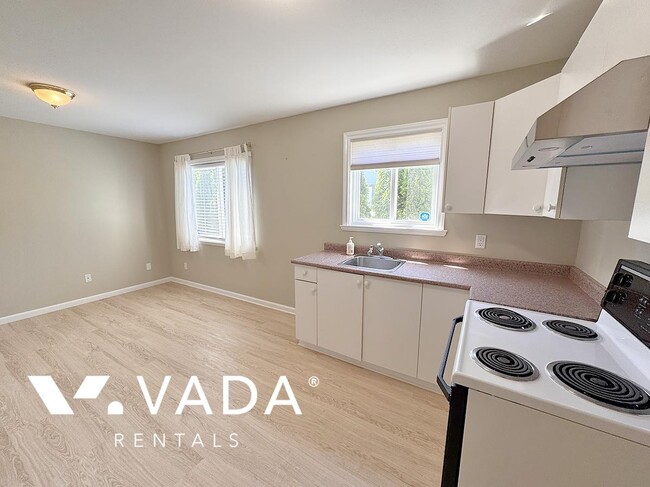 Building Photo - Burnaby Heights 2 Bed Lower Level Rental 4...