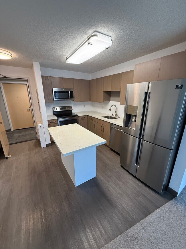 Foto del edificio - Modern 2 Bed / 2 Bath Condo with Top Ameni...