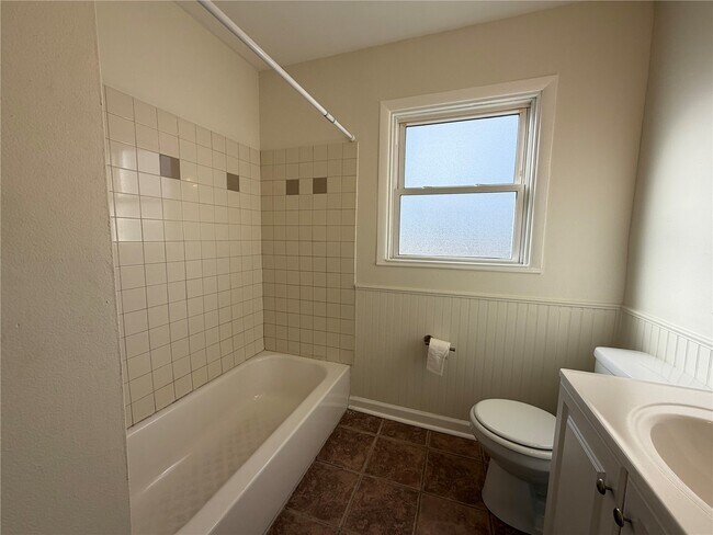 Foto del edificio - 854 Loekes Dr