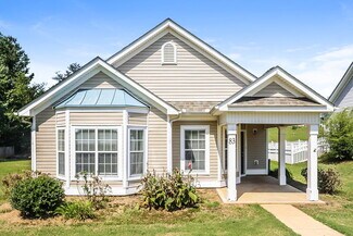 Building Photo - 83 Robinson Ln