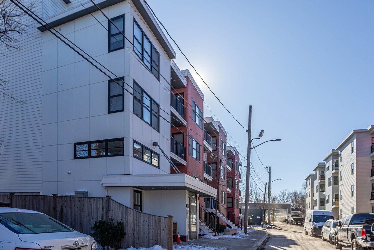 Context - 50 Stedman St
