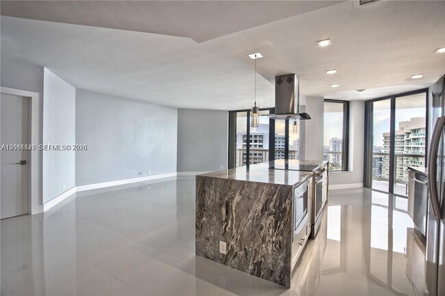 Building Photo - 20191 E Country Club Dr