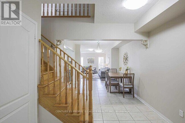 Building Photo - 118 Julliard Dr