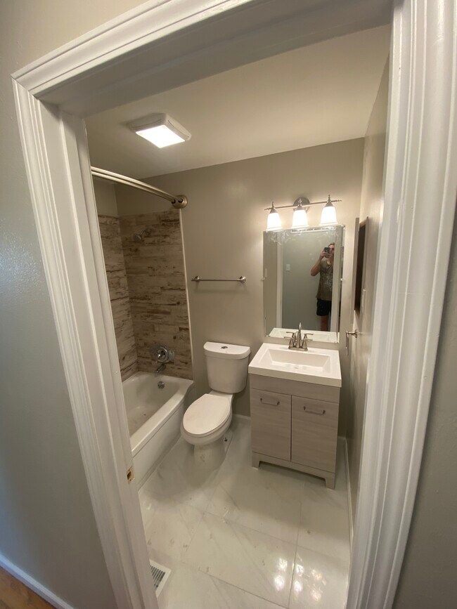 Foto del edificio - 6120-24 Vermont Ave