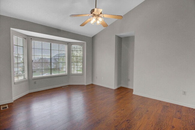 Building Photo - 1179 E 2450 N