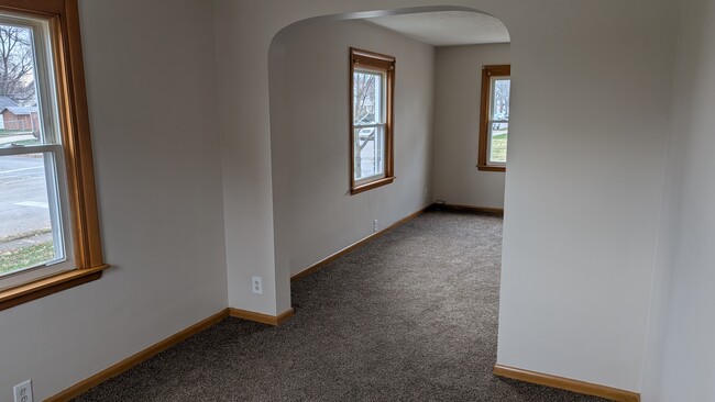 living room - 3703 4TH ST NW