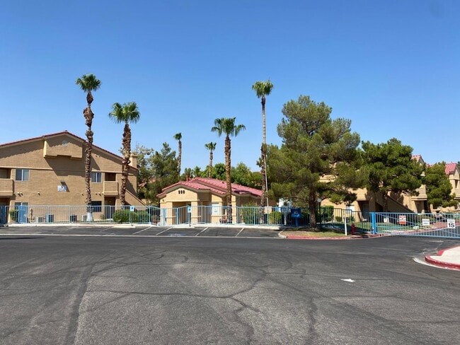 Building Photo - 2br with wood flooring on first floor in g...