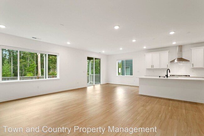 Building Photo - 4 br, 3 bath House - 4430 Hibiscus Circle SW