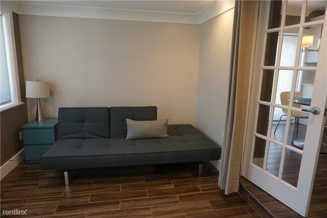 Foto del edificio - 2 br, 2 bath House - 1792 NE 19th St