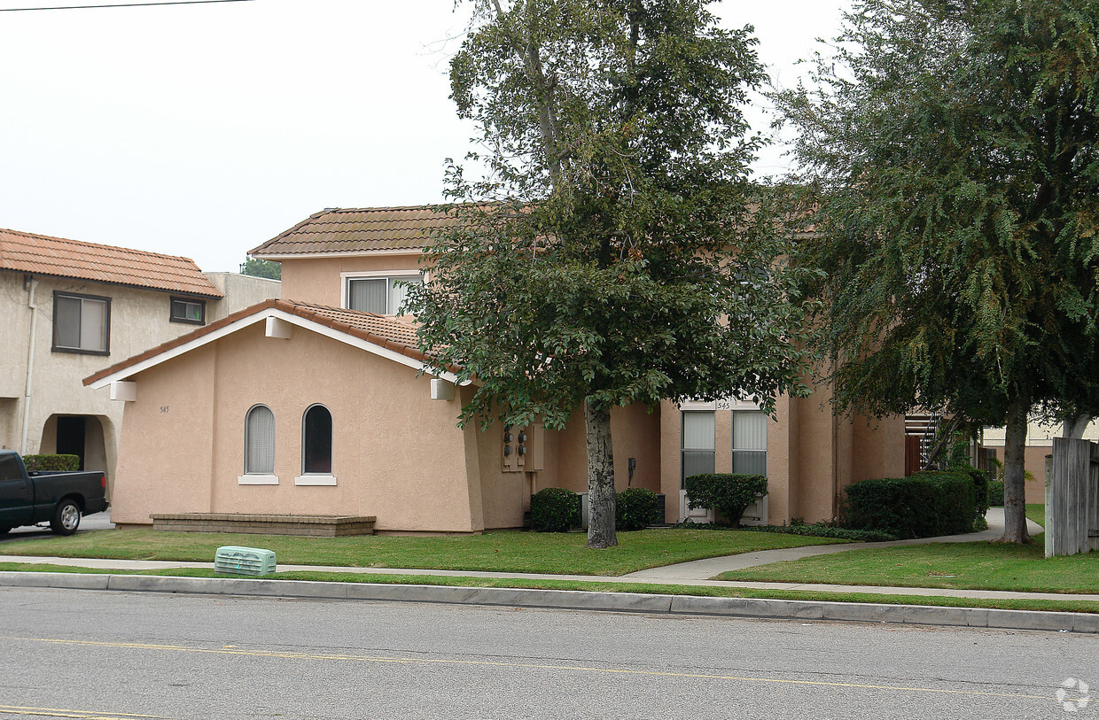 Building Photo - 545 S Parker St