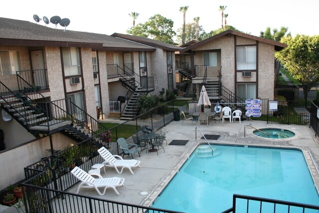 Piscina - Lincoln Apartments