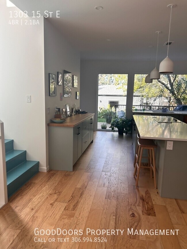 Photo du bâtiment - 1303-1315 15 St E