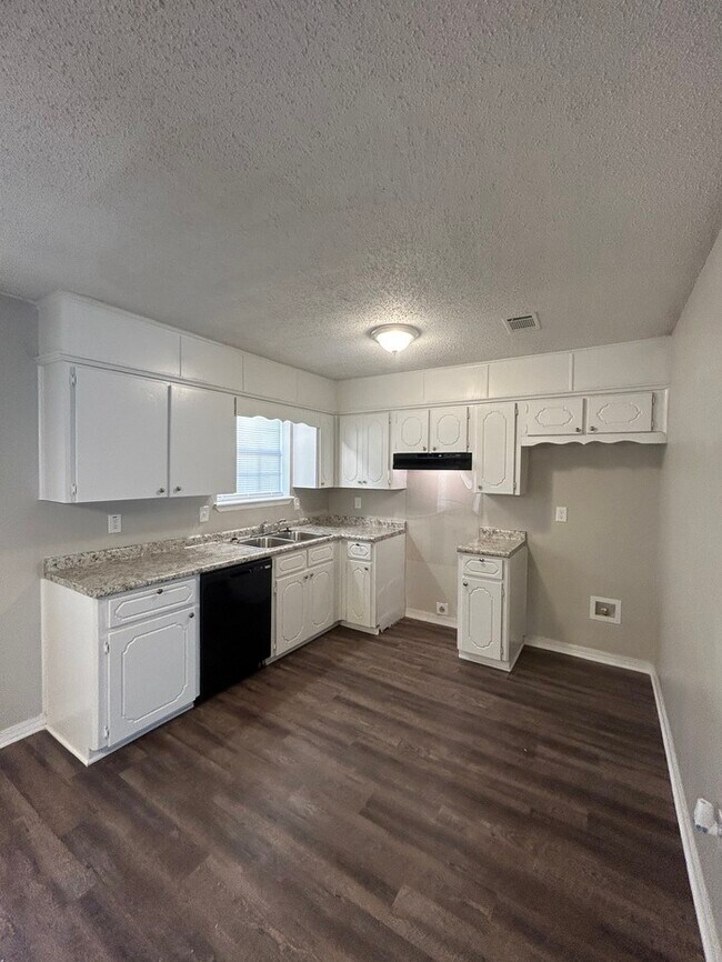 Foto del edificio - 400 North St. Ward AR 72176