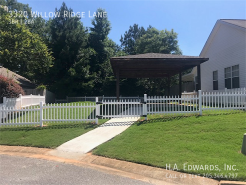 Building Photo - 3320 Willow Ridge Ln