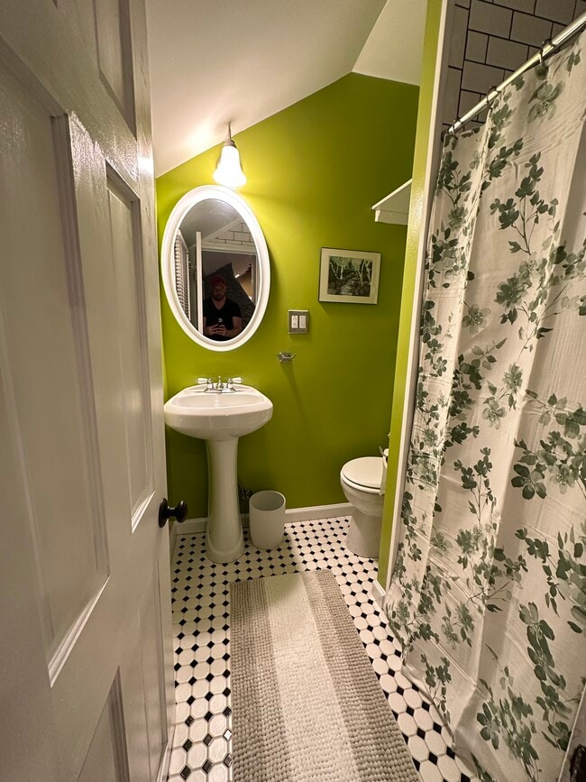 Foto del edificio - 23 Lin Rd