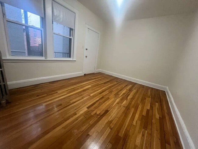 Foto del edificio - 1630 Commonwealth Ave