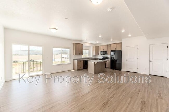Building Photo - 4204 W Gooseneck Ct