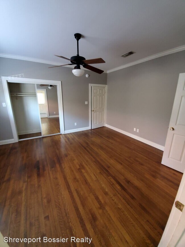 Building Photo - 1 br, 1 bath House - 353 Olive St