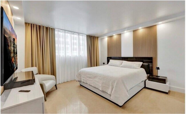 Foto del edificio - 4001 S Ocean Dr