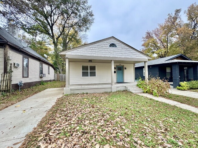 Foto del edificio - 1046 Tanglewood St