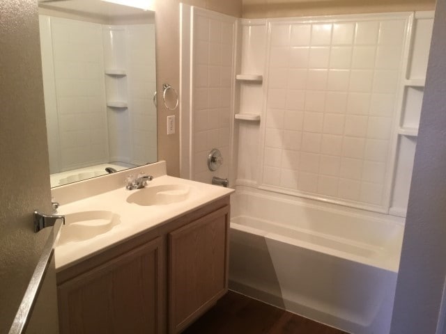 Building Photo - 16136 Shawnee Trl