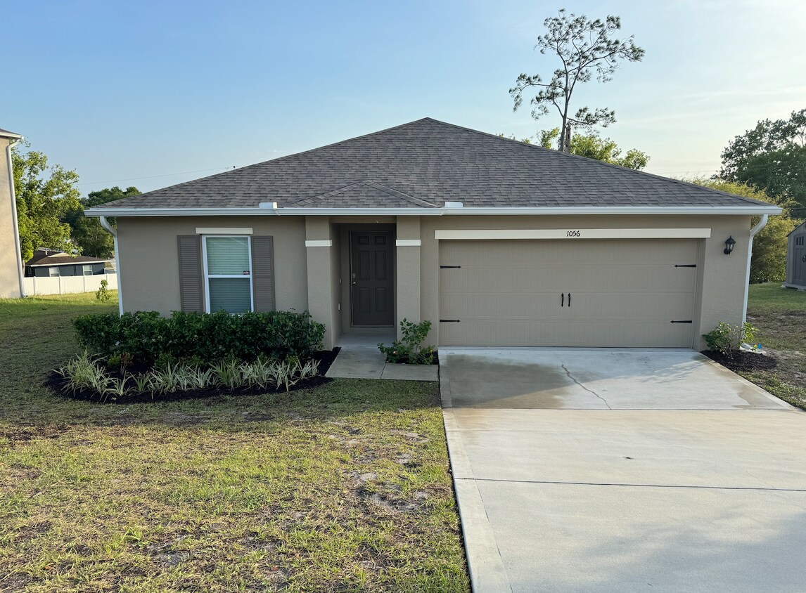 Foto principal - 1056 Gerona Ave