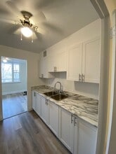 Building Photo - 2 Grove St