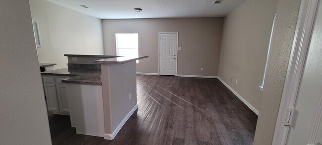 Building Photo - 8110 Woodward St