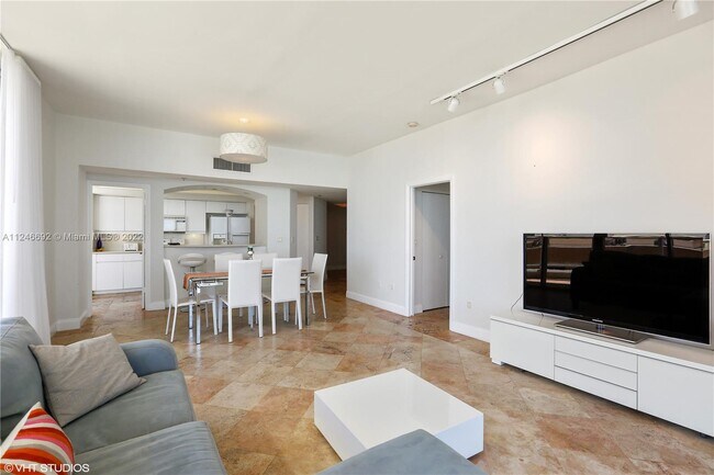 Foto del edificio - 4201 Collins Ave