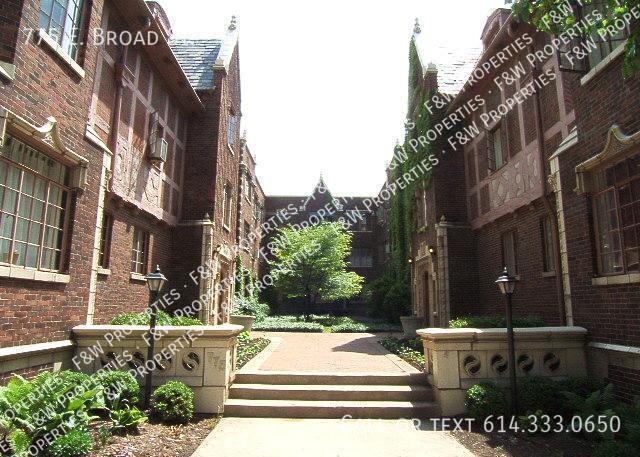 Foto principal - 775 E Broad St