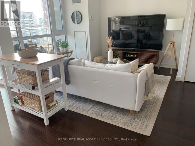 Building Photo - 30 Nelson St