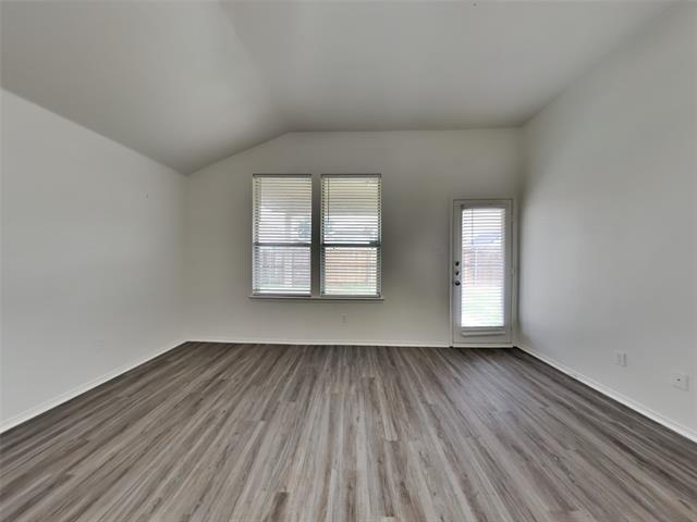 Foto del edificio - 8317 Whispering Willow Ln