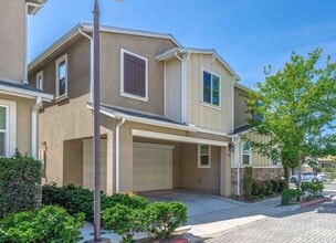 Building Photo - 399 N Avelina Way