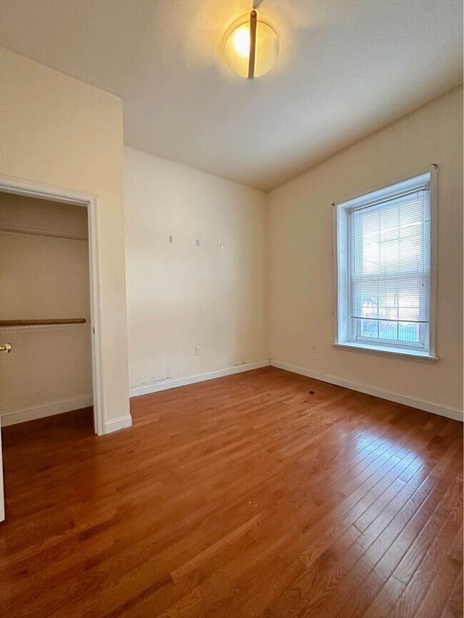 Foto del edificio - 3900 Terrace St