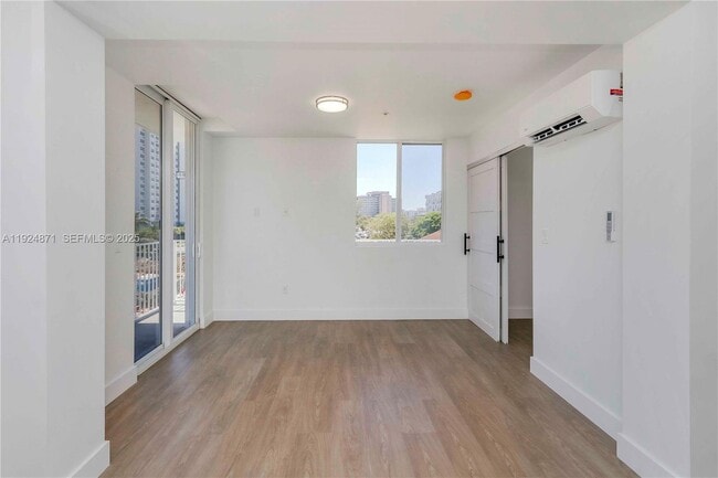 Foto del edificio - 1620 NW 18th St