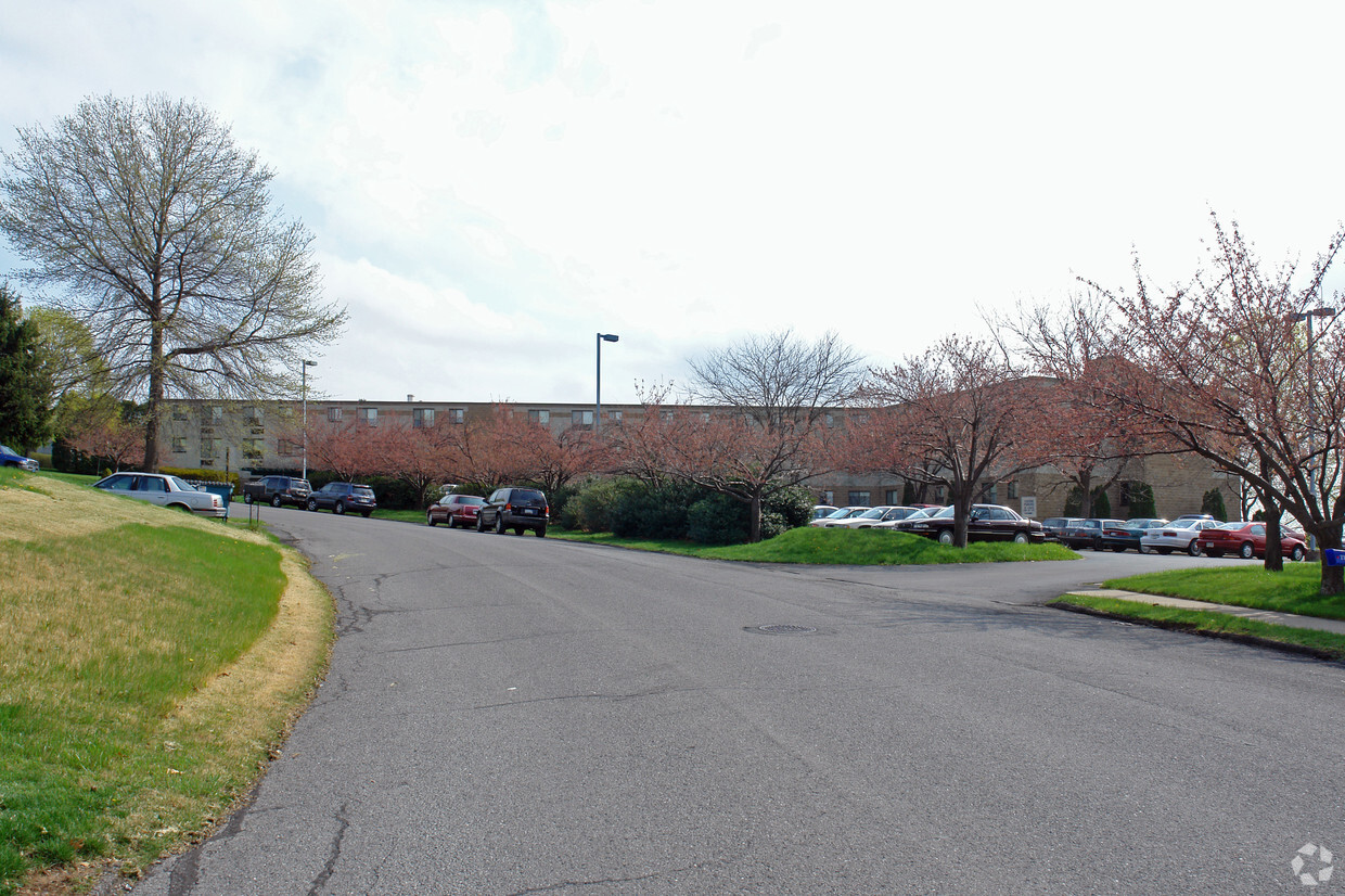 Building Photo - Stayman Park Apartments