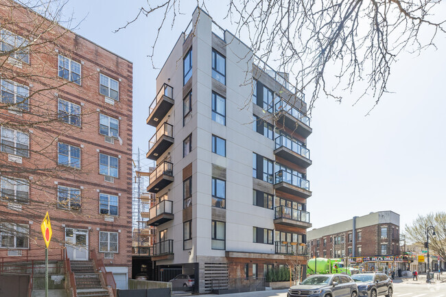 Building Photo - 1702 Newkirk Ave