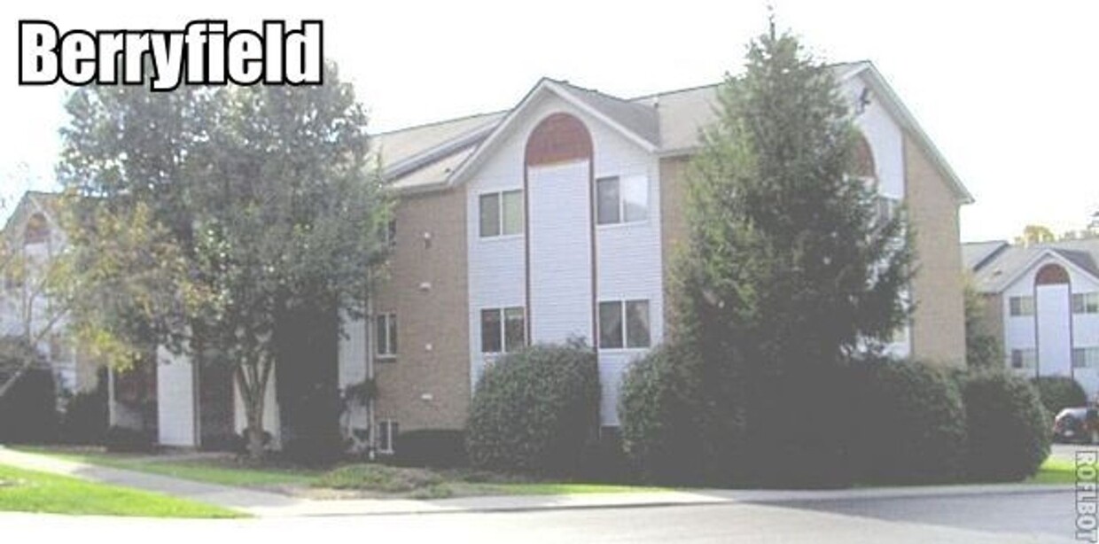 Primary Photo - 3 Bedroom, 2 Bath Condo