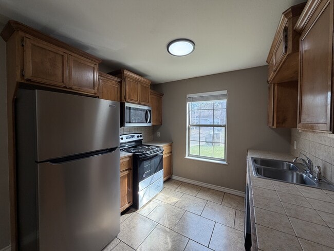 Foto del edificio - 2415 Laurel St