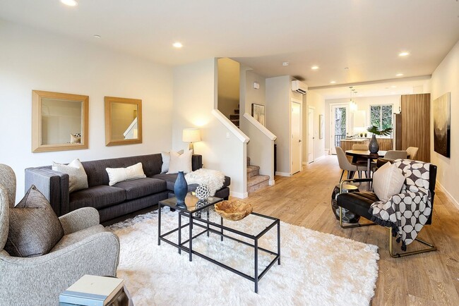 Foto del edificio - 2Bd/2.25BA Edmonds Townhouse