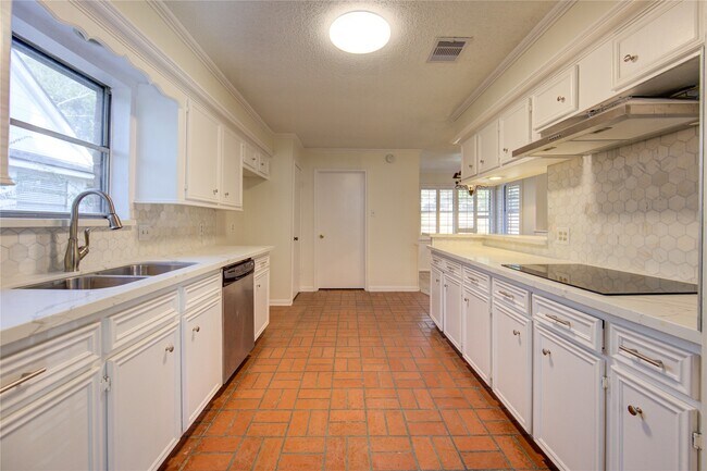Foto del edificio - 5810 Boyce Springs Dr