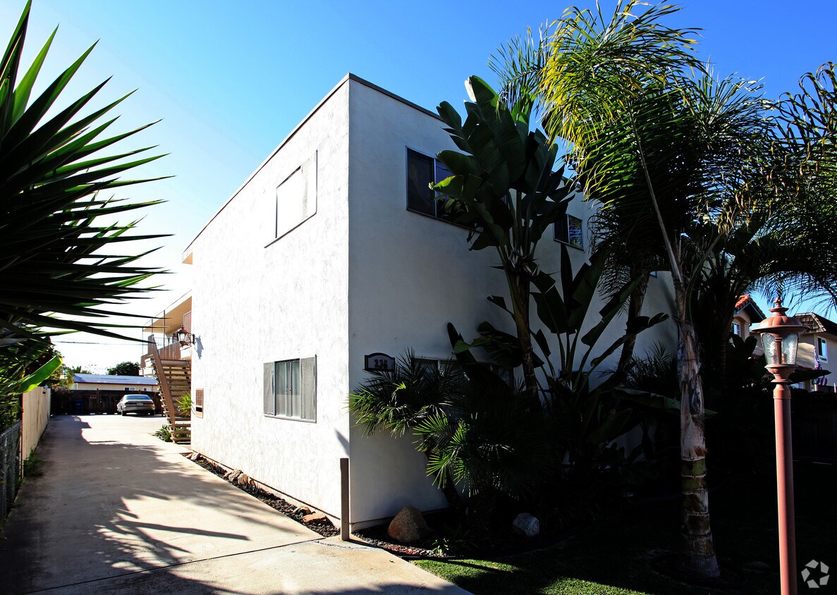 Foto del edificio - 236 Del Mar Ave