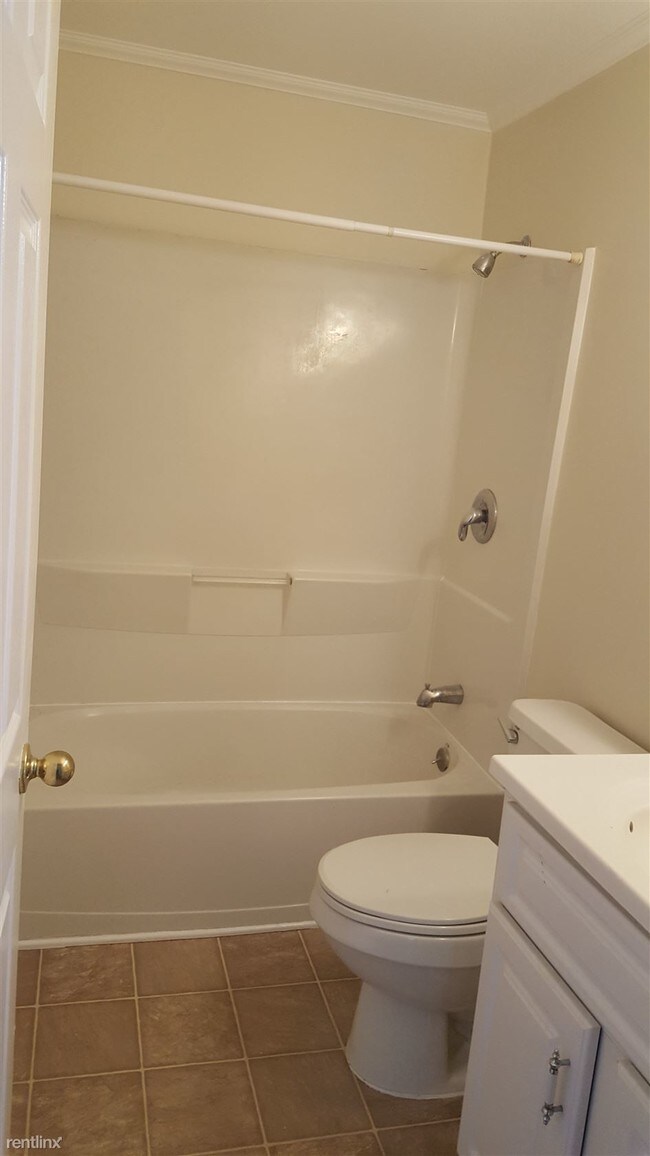 Foto del edificio - 2 br, 1 bath House - 927 E 13 Mile Rd