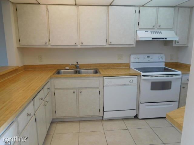 Building Photo - 1 br, 1 bath  - 2794 Tennis Club Dr