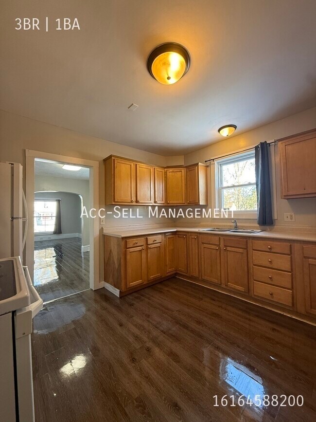 Foto del edificio - 956 Adams St SE