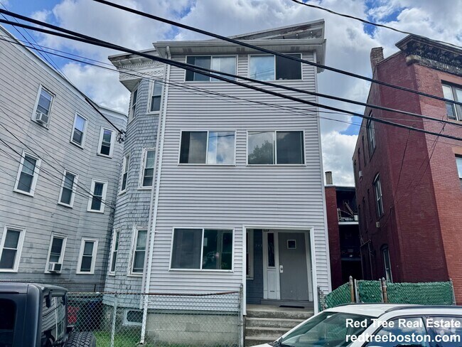 Building Photo - 348 Faneuil St