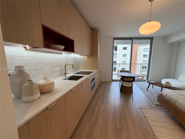 Foto del edificio - 90 NE 32nd St